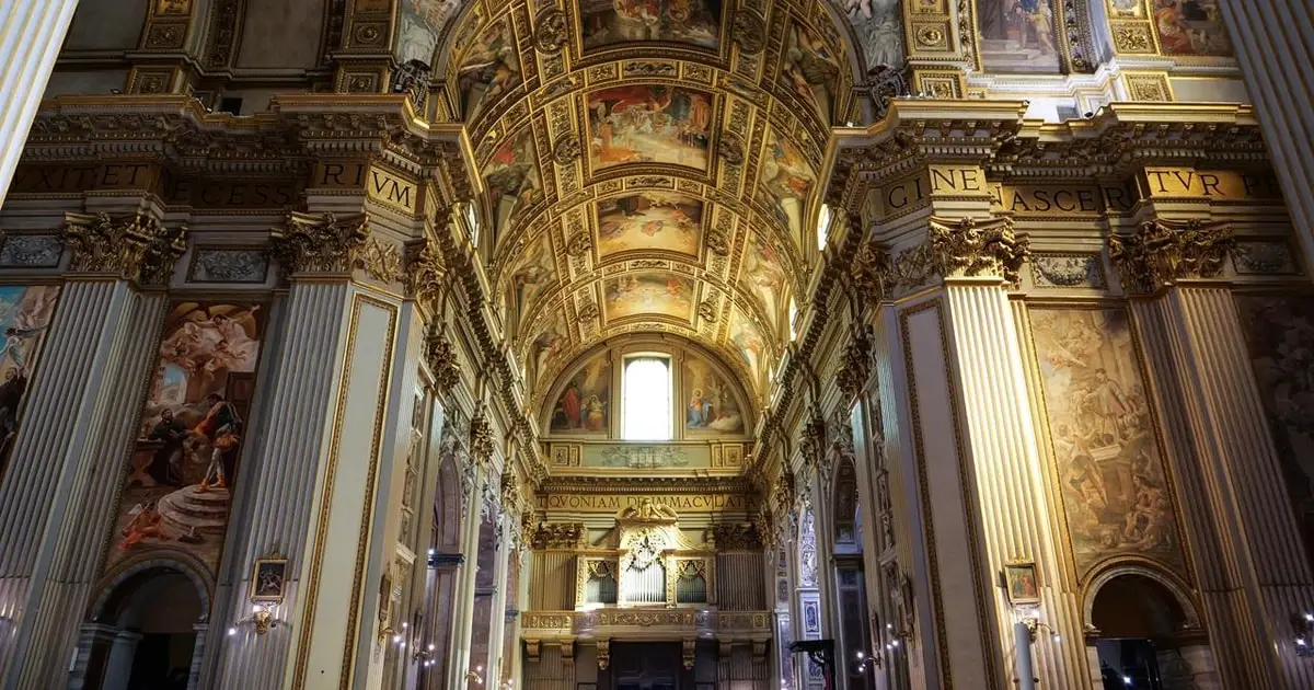 An audio-guided look at the church where Tosca begins, then Puccini's Tosca arias sung inside it, Sant'Andrea della Valle, opera houses in Rome